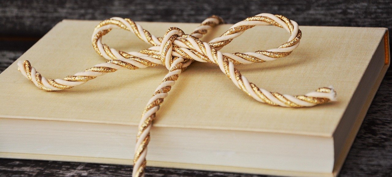 book-1667826_1280
